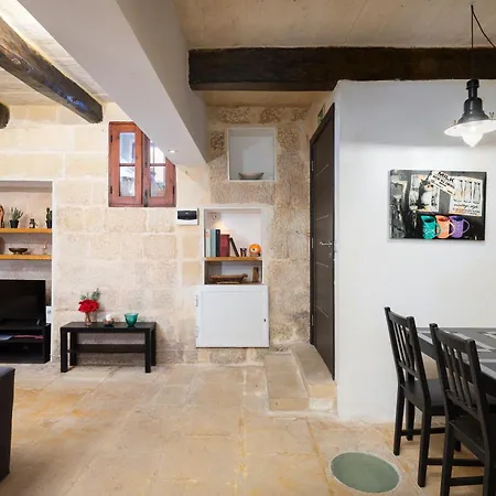 Cosy - Flat 1 St. Julian's