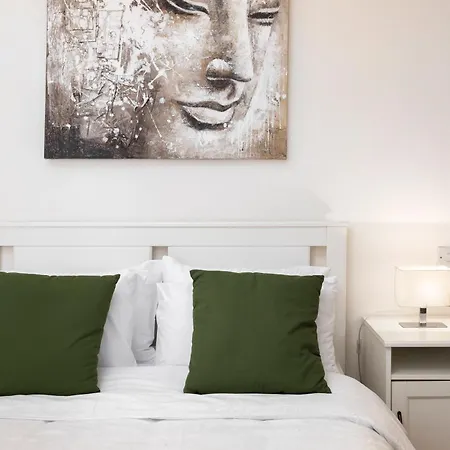 Quaint Ground Floor By The Sea Apartment Saint Julian's